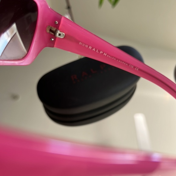 Ralph Lauren Sunglasses - Picture 4 of 11